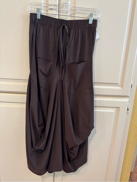 Ruti Go To Brown Midi Skirt with Pockets. Small - Picture 5 of 13